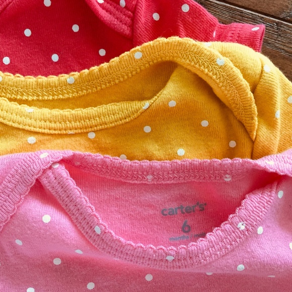 ✨Carter’s 6 Piece 6 Month Old Onesie Set - Picture 3 of 5